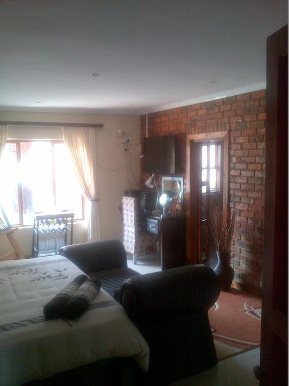 Die Bostokelos And Spa Hotel Vanderbijlpark Exterior photo